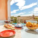 Nyaraló Shanti House